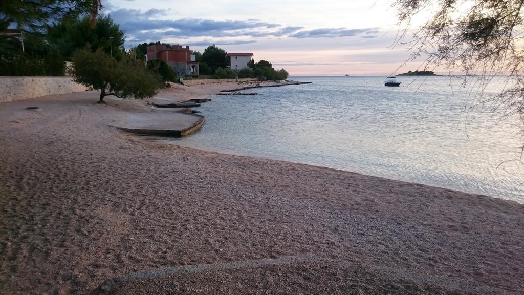 Kiko * Rogoznica (Sibenik-Knin)